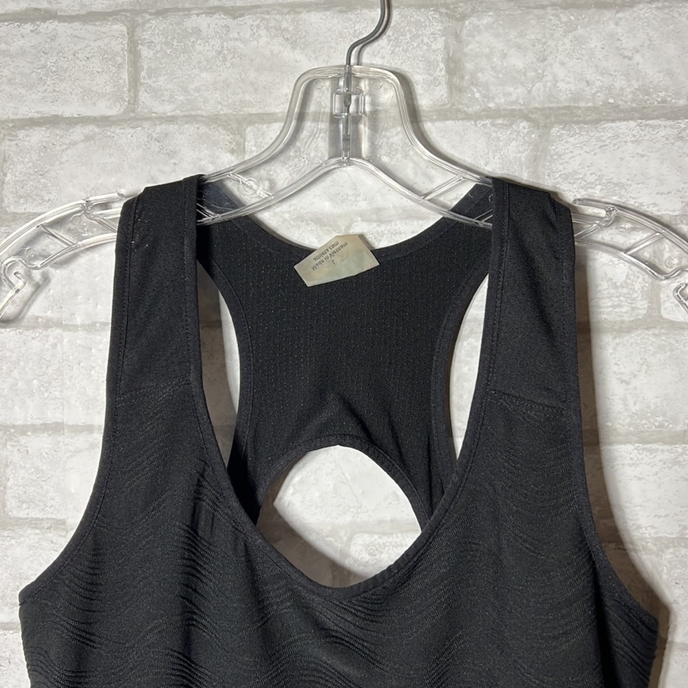 Athleta racerback tank size large - Picture 3 of 11